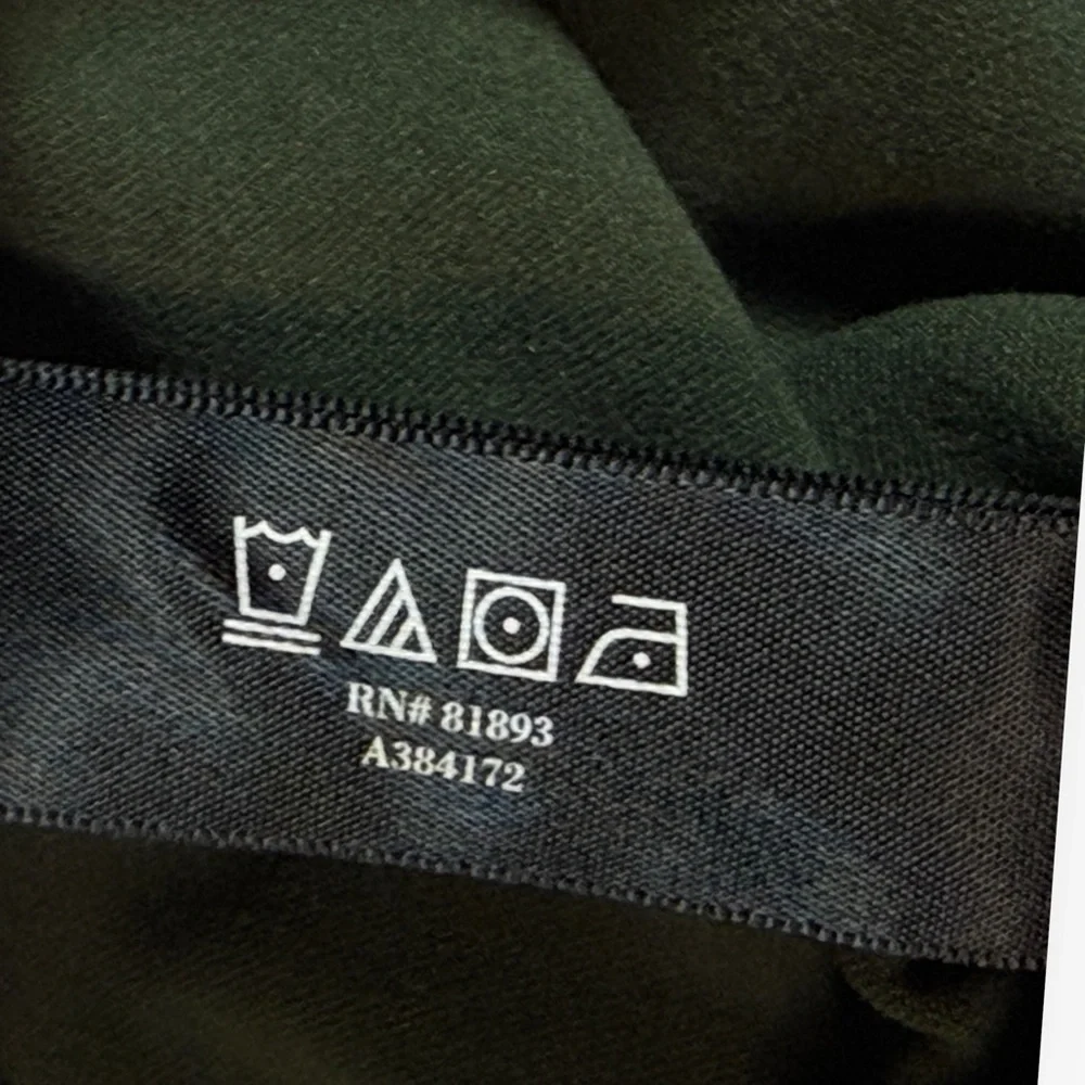 AmberNoon II SunSavy UPF50‎ Asymmetric Zip Pullover Top Dark Green Women's Large